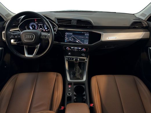 Audi Q3 Sportback 35 TFSI 150pk Business Edition / Lederen bekleding / MMI navigatie plus / Parkeersensoren achter ActivLease financial lease