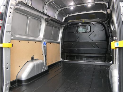 Ford Transit Custom 280 2.0 TDCI L1H2 Trend | Verhoogd Dak! | Imperiaal | 3-Zits | Cruise Control | | Verhoogd Dak! |... ActivLease financial lease