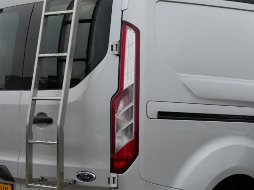 Ford Transit Custom 280 2.0 TDCI L1H2 Trend | Verhoogd Dak! | Imperiaal | 3-Zits | Cruise Control | | Verhoogd Dak! |... ActivLease financial lease