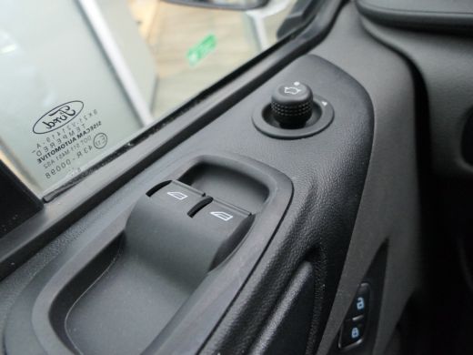 Ford Transit Custom 280 2.0 TDCI L1H2 Trend | Verhoogd Dak! | Imperiaal | 3-Zits | Cruise Control | | Verhoogd Dak! |... ActivLease financial lease