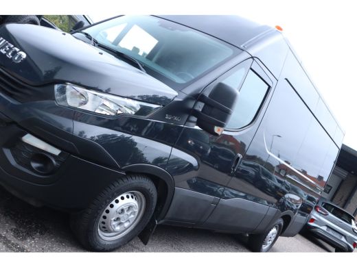 Iveco Daily 35S14V 2.3 352 H3 L-2 Navigatie, L2 H3, Trekhaak, Airco ActivLease financial lease
