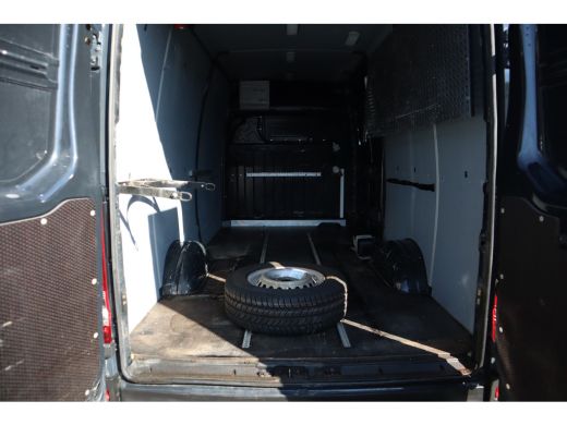 Iveco Daily 35S14V 2.3 352 H3 L-2 Navigatie, L2 H3, Trekhaak, Airco ActivLease financial lease