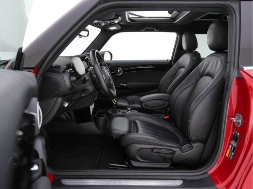 Mini Mini Electric Business Edition 33 kWh [ 3-Fase ] (INCL-BTW) Aut. *PANO | FULL-LEATHER | FULL-LED | HARMAN/KARDO... ActivLease financial lease