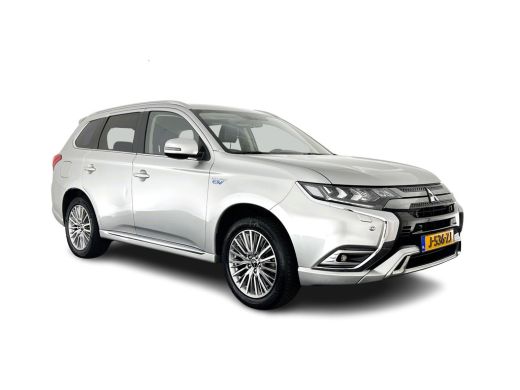 Mitsubishi Outlander 2.4 PHEV Intense AWD (INCL-BTW) *FULL-LED | LEATHER-MICROFIBRE | COMFORT-SEATS | CARPLAY | CAMERA... Mitsubishi Outlander 2.4 PHEV Intense AWD (INCL-BTW) *FULL-LED | LEATHER-MICROFIBRE | COMFORT-SEATS | CARPLAY | CAMERA...