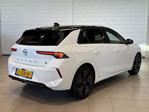Opel Astra Electric Opel 54 kWh | Achteruitrijcamera | Apple Carplay/Android Auto|telefoonintegratie premium... ActivLease financial lease