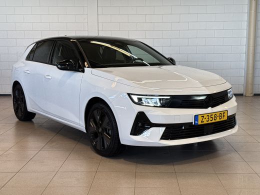 Opel Astra Electric Opel 54 kWh | Achteruitrijcamera | Apple Carplay/Android Auto|telefoonintegratie premium... ActivLease financial lease