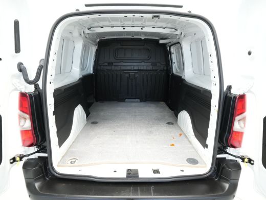 Opel Combo 1.5D 102pk L2H1 Edition Navigatie Trekhaak Cruise Airco ActivLease financial lease
