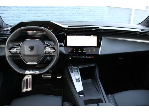 Peugeot 308 SW 1.2 PureTech GT | Achterbank in 3 delen neerklapbaar met skiluik | Achteropkomend verkeer waar... ActivLease financial lease