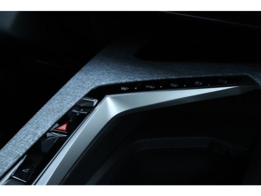 Peugeot 5008 Peugeot Allure 136-PK e-DSC6 | Panoramic navigation Pack | 360 vision & Drive Assist Pack ActivLease financial lease