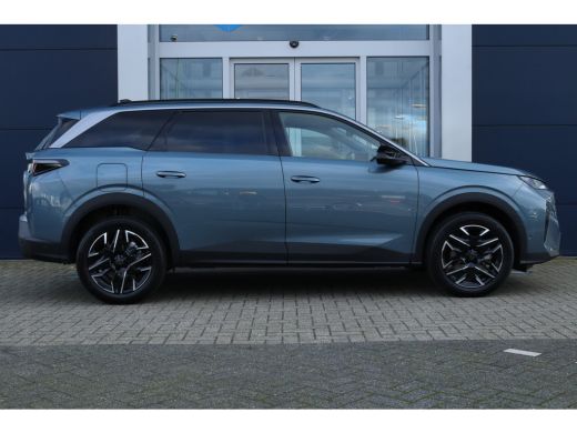 Peugeot 5008 Peugeot Allure 136-PK e-DSC6 | Panoramic navigation Pack | 360 vision & Drive Assist Pack ActivLease financial lease
