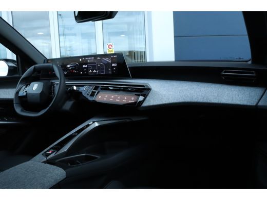 Peugeot 5008 Peugeot Allure 136-PK e-DSC6 | Panoramic navigation Pack | 360 vision & Drive Assist Pack ActivLease financial lease