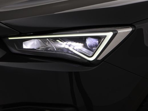 Seat Tarraco 1.5 TSI 150 PK STYLE LIMITED + TREKHAAK | VIRTUAL COCKPIT | LED | CAMERA ActivLease financial lease