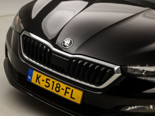 Skoda Scala 1.0 TSI Active Sport (APPLE CARPLAY, AIRCO, STOELVERWARMING, ELEK PAKKET, ARMSTEUN, SPORTSTOELEN,... ActivLease financial lease