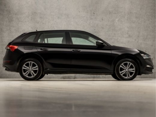 Skoda Scala 1.0 TSI Active Sport (APPLE CARPLAY, AIRCO, STOELVERWARMING, ELEK PAKKET, ARMSTEUN, SPORTSTOELEN,... ActivLease financial lease
