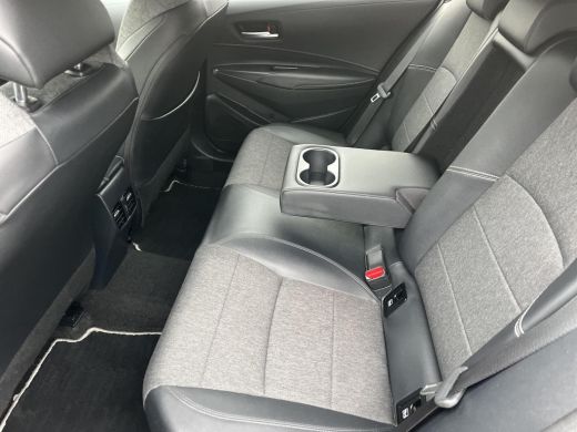 Toyota Corolla Touring Sports 1.8 Hybrid First Edition | Navigatie | Carplay | Stoelverwarming | Elektrische achterklep | ActivLease financial lease