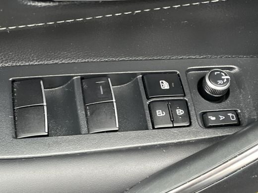 Toyota Corolla Touring Sports 1.8 Hybrid First Edition | Navigatie | Carplay | Stoelverwarming | Elektrische achterklep | ActivLease financial lease
