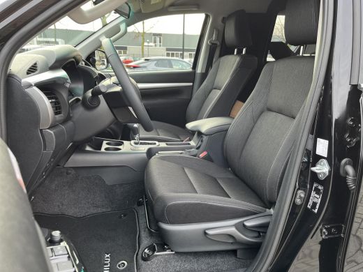 Toyota Hilux 2.4 D-4D Xtra Cab Professional Premium | BPM VRIJ | Uit voorraad leverbaar! | ActivLease financial lease