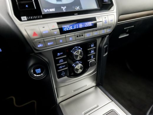 Toyota Land Cruiser 2.8 D-4D-F Executive Full Options Automaat (SCHUIFDAK, 1e EIGENAAR, DEALER ONDERHOUDEN, STANDKACH... ActivLease financial lease