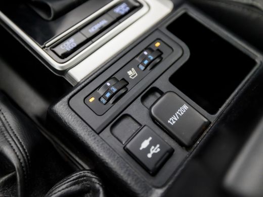 Toyota Land Cruiser 2.8 D-4D-F Executive Full Options Automaat (SCHUIFDAK, 1e EIGENAAR, DEALER ONDERHOUDEN, STANDKACH... ActivLease financial lease