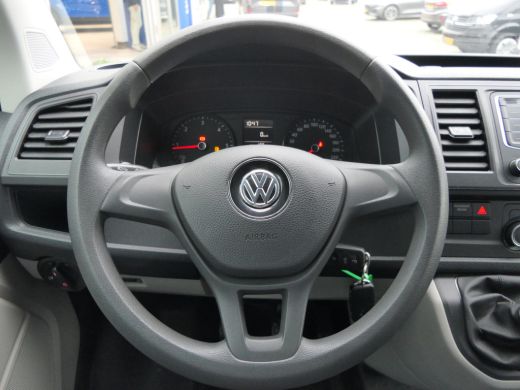 Volkswagen Transporter 2.0 TDI L1H1 Trendline | Trekhaak | Cruise Control | Achterklep | Zij-Schuifdeur | Trekhaak | Cru... ActivLease financial lease