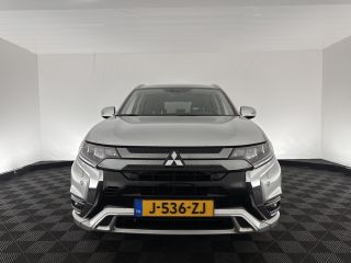 Mitsubishi Outlander 2.4 PHEV Intense AWD (INCL-BTW) *FULL-LED | LEATHER-MICROFIBRE | COMFORT-SEATS | CARPLAY | CAMERA...