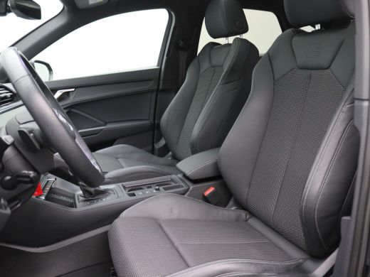 Audi Q3 Sportback 45 TFSI e S Edition 245PK S-Tronic Pano-Schuifdak, Achteruitrijcamera, Adaptieve Cruise Controle,... ActivLease financial lease
