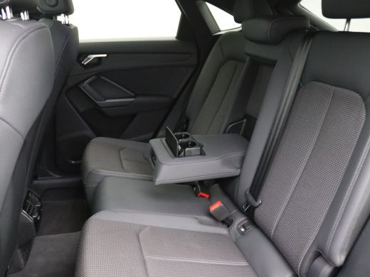 Audi Q3 Sportback 45 TFSI e S Edition 245PK S-Tronic Pano-Schuifdak, Achteruitrijcamera, Adaptieve Cruise Controle,... ActivLease financial lease
