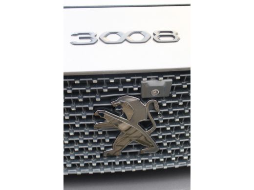 Peugeot 3008 Peugeot 1.6 225PK GT Black Pack HYbrid | Adaptieve C. | 360 Cam | Massage | Focal Audio | LMV 19"... ActivLease financial lease
