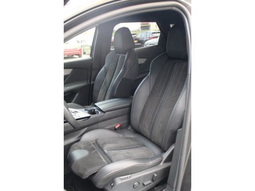 Peugeot 3008 Peugeot 1.6 225PK GT Black Pack HYbrid | Adaptieve C. | 360 Cam | Massage | Focal Audio | LMV 19"... ActivLease financial lease