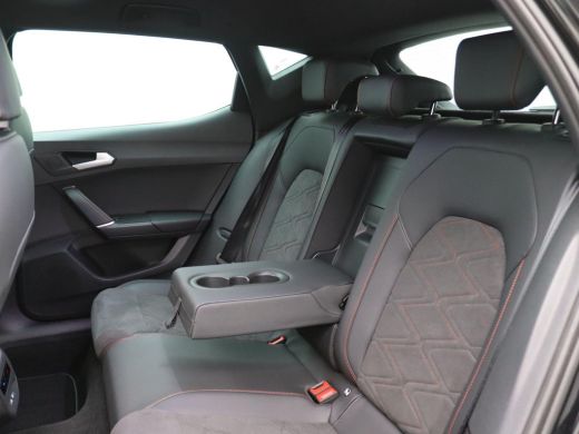 Seat Leon 1.4 TSI eHybrid PHEV FR Business Intense 204PK DSG Led koplamp, achteruitrijcamera, stuurverwarmi... ActivLease financial lease
