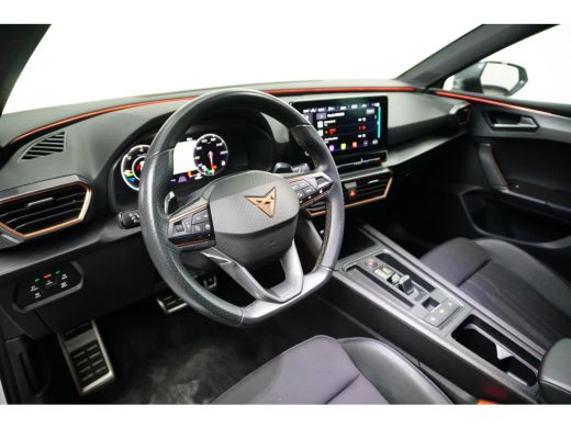 Seat Leon Sportstourer 1.4 e-Hybrid 204PK DSG-6 Black Edition | 19 INCH | FULL LED ActivLease financial lease