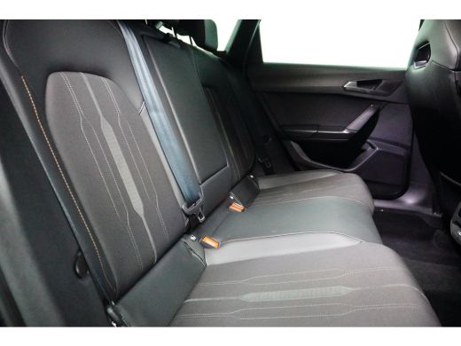 Seat Leon Sportstourer 1.4 e-Hybrid 204PK DSG-6 Black Edition | 19 INCH | FULL LED ActivLease financial lease