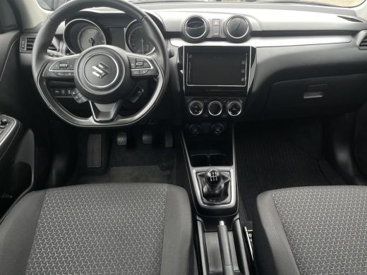 Suzuki Swift 1.2 Style Smart Hybrid Climate Control | Adaptieve Cruise Control | Stoelverwarming | Navigatiesy... ActivLease financial lease