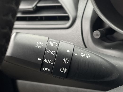 Suzuki Swift 1.2 Style Smart Hybrid Climate Control | Adaptieve Cruise Control | Stoelverwarming | Navigatiesy... ActivLease financial lease