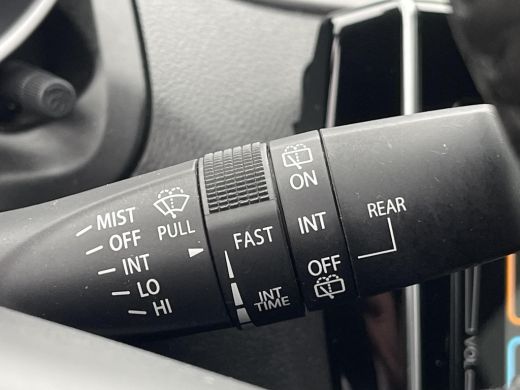 Suzuki Swift 1.2 Style Smart Hybrid Climate Control | Adaptieve Cruise Control | Stoelverwarming | Navigatiesy... ActivLease financial lease