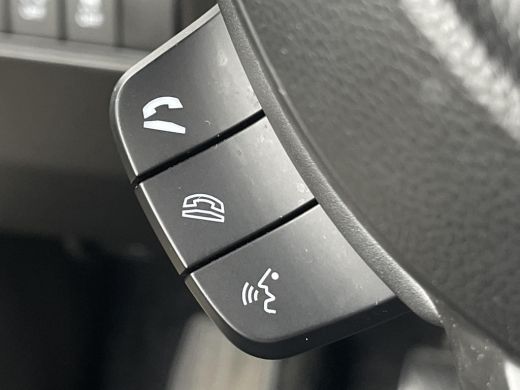 Suzuki Swift 1.2 Style Smart Hybrid Climate Control | Adaptieve Cruise Control | Stoelverwarming | Navigatiesy... ActivLease financial lease