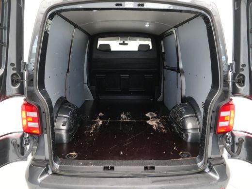 Volkswagen Transporter 2.0 TDI 204pk DSG L1H1 Highline Navigatie Led Pdc Trekhaak ActivLease financial lease