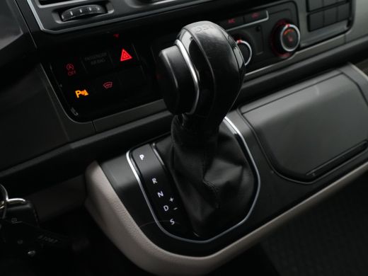 Volkswagen Transporter 2.0 TDI 204pk DSG L1H1 Highline Navigatie Led Pdc Trekhaak ActivLease financial lease