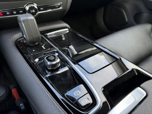 Volvo  V60 Volvo T6 Recharge AWD Inscription | Achteruitrijcamera | Apple Carplay/Android Auto|telefooninteg... ActivLease financial lease
