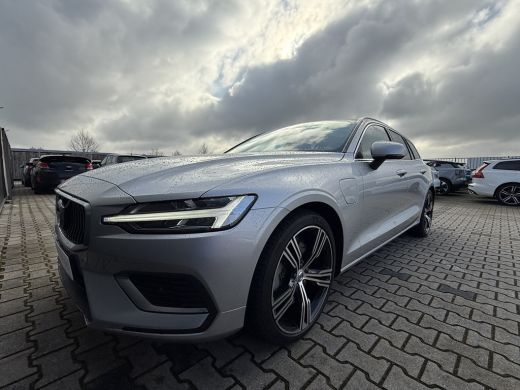 Volvo  V60 Volvo T6 Recharge AWD Inscription | Achteruitrijcamera | Apple Carplay/Android Auto|telefooninteg... ActivLease financial lease