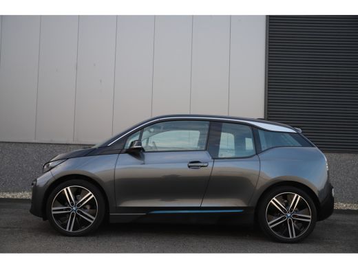 BMW i3 Executive 120Ah 42 kWh Harman Kardon/ Carplay/ W.pomp/3-Fase ActivLease financial lease