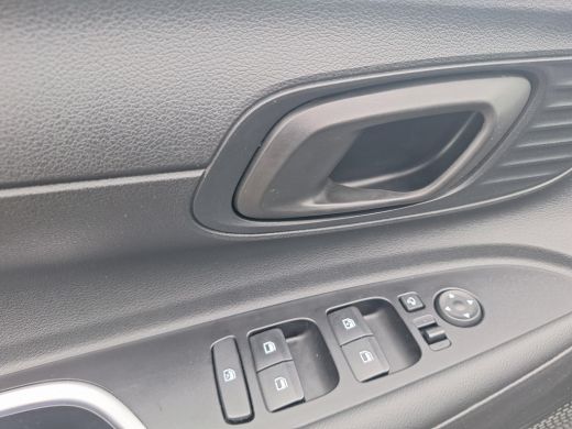 Hyundai i20 1.0 T-GDI Comfort | € 367,= Privélease ! | Kop-er-af-Voordeel! | Garantie t/m 04.2029! | Rijklaar... ActivLease financial lease
