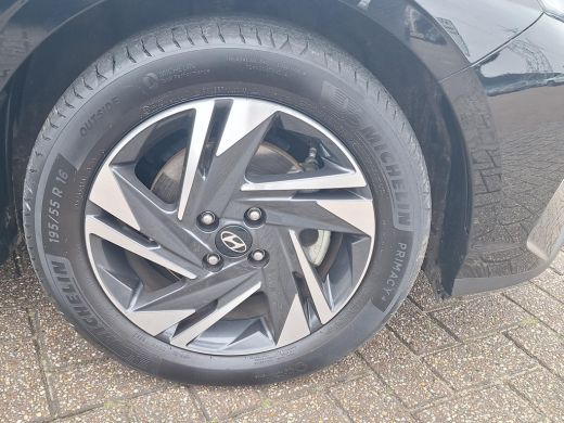 Hyundai i20 1.0 T-GDI Comfort | € 367,= Privélease ! | Kop-er-af-Voordeel! | Garantie t/m 04.2029! | Rijklaar... ActivLease financial lease
