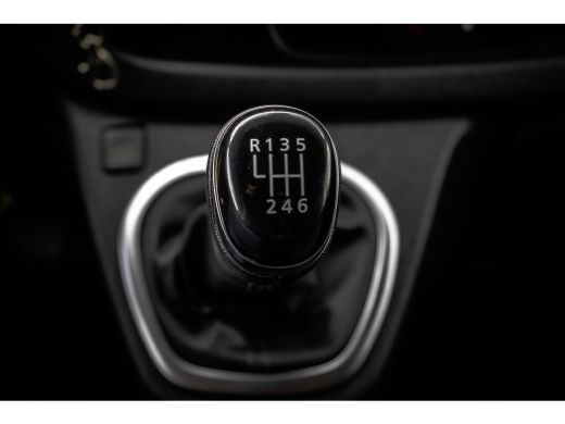Nissan NV300 **2.0 dCi L2H1 | Euro 6 | 120 PK | Cruise | A/C | Trekhaak** ActivLease financial lease