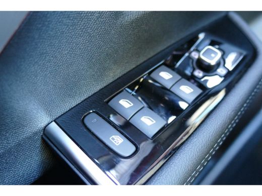 Opel Astra Opel1.6 HYBRID 180PK GS LEVEL 4 AUTOMAAT / NAVI / CLIMA / PDC / CAMERA V+A / 17" LMV / PANO.DAK /... ActivLease financial lease