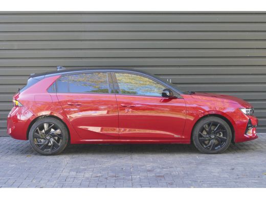 Opel Astra Opel1.6 HYBRID 180PK GS LEVEL 4 AUTOMAAT / NAVI / CLIMA / PDC / CAMERA V+A / 17" LMV / PANO.DAK /... ActivLease financial lease