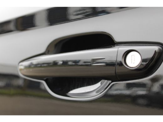 Opel Corsa Opel 1.2 Turbo 100pk Elegance / Navigatie / Draadloos telefoonlader / Parkeersensoren / Carplay /... ActivLease financial lease