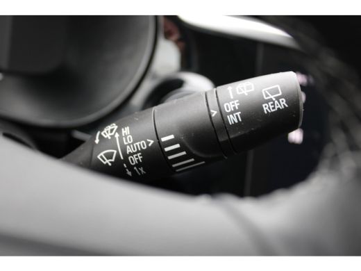 Opel Corsa Opel 1.2 Turbo 100pk Elegance / Navigatie / Draadloos telefoonlader / Parkeersensoren / Carplay /... ActivLease financial lease