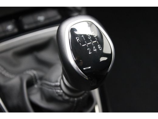 Opel Corsa Opel 1.2 Turbo 100pk Elegance / Navigatie / Draadloos telefoonlader / Parkeersensoren / Carplay /... ActivLease financial lease