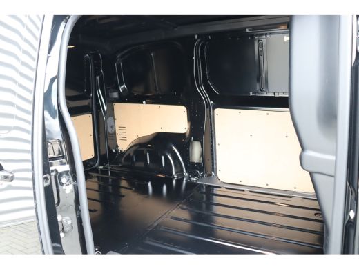 Opel Vivaro 2.0 Diesel 180 S&S L2 | Bumpers in carrosseriekleur | Full-LED koplampen | Geïsoleerde comfort sc... ActivLease financial lease